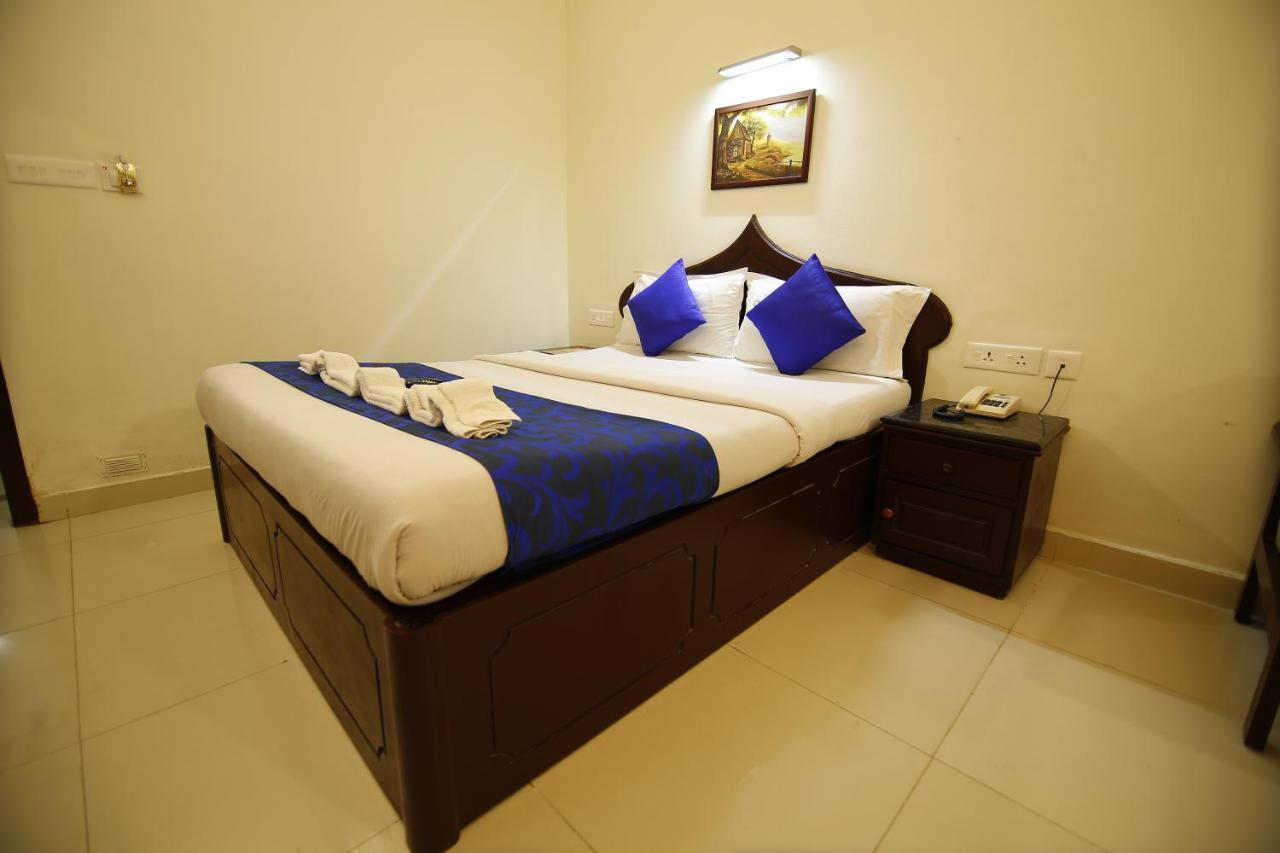 Del-679 Hotel Munnar Eksteriør billede
