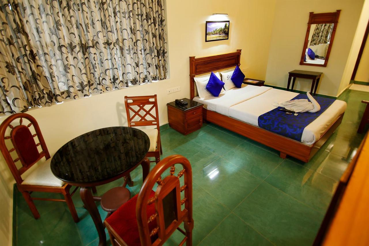 Del-679 Hotel Munnar Eksteriør billede