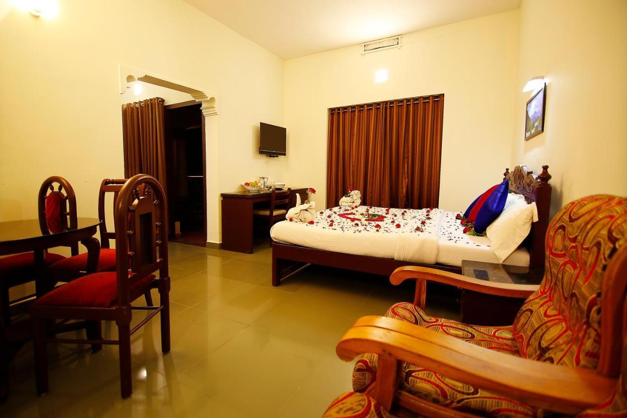 Del-679 Hotel Munnar Eksteriør billede