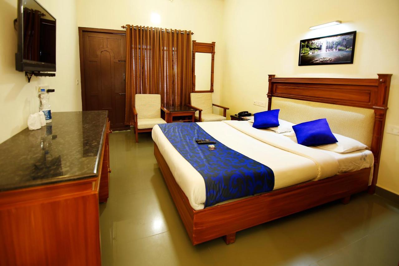 Del-679 Hotel Munnar Eksteriør billede