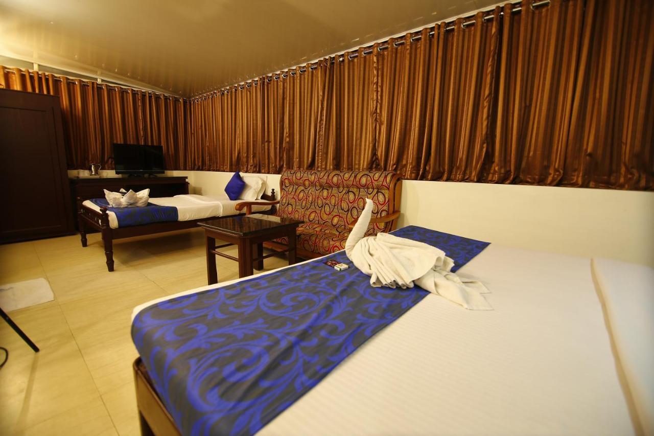 Del-679 Hotel Munnar Eksteriør billede