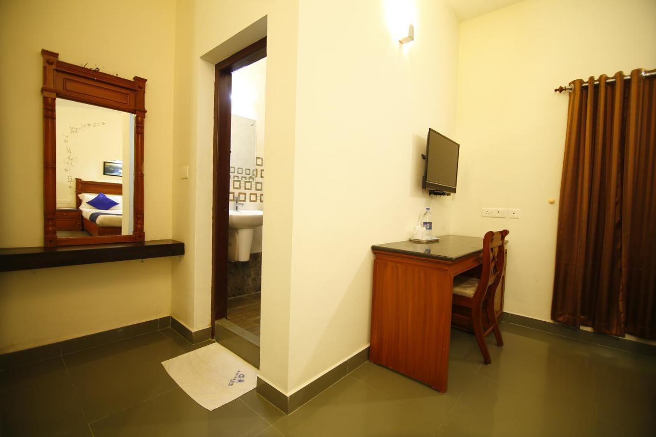 Del-679 Hotel Munnar Eksteriør billede